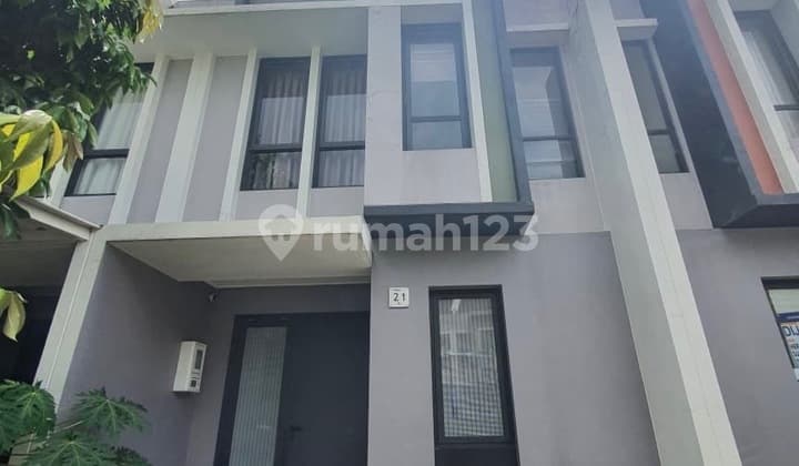 Rumah Modern Rapi dan Full Fasilitas