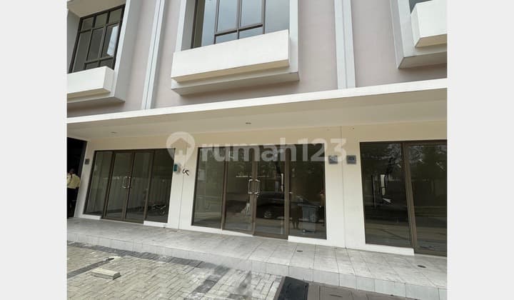 Ruko Free PPN Luas dan di Pinggir Jalan Raya