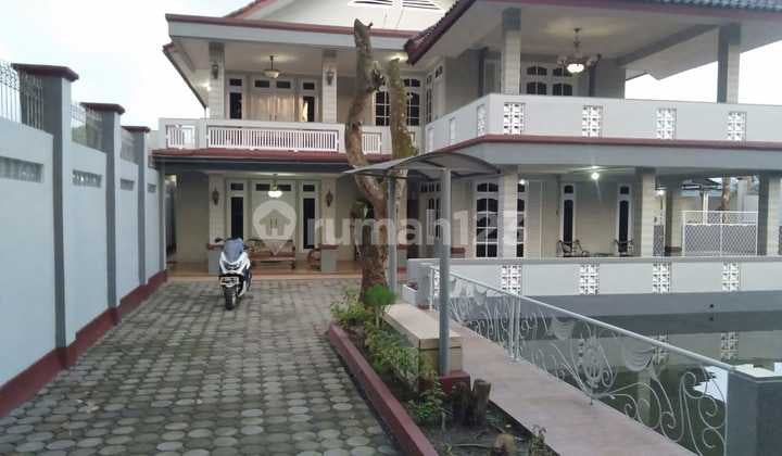 JUAL CEPAT MURAAH RUMAH VILLA+KOLAM IKAN
