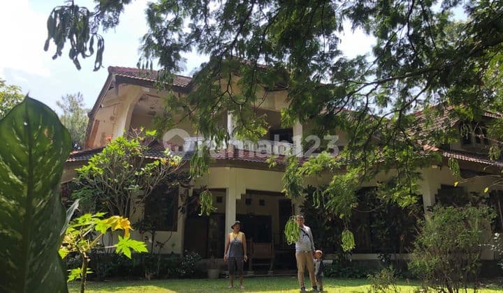 JUAL MURAAH RUMAH HITUNG TANAH DI BAWAH HARGA PASAR JL: BUDI CIMAHI DEKAT PINTU TOOL PASTEUR. SHM