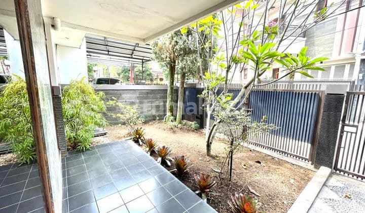 JUAL RUMAH TERAWAT di KOMPLEK SURYALAYA BUAHBATU KOTA BANDUNG.