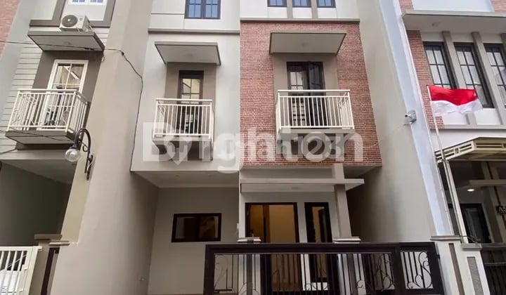 Rumah Baru dan Strategis Daerah Blimbing Malang