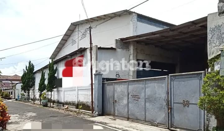 Polehan Malang Area Warehouse Truck Access