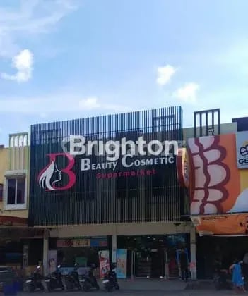 Good Strategic Shop House in Front of Elisabeth Hospital Batam Area