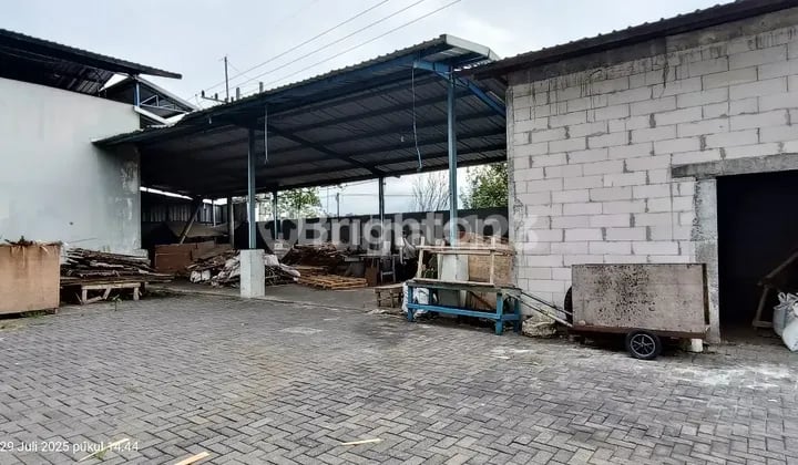 GUDANG/PABRIK PLYWOOD LUAS SIAP PAKAI DI LAWANG