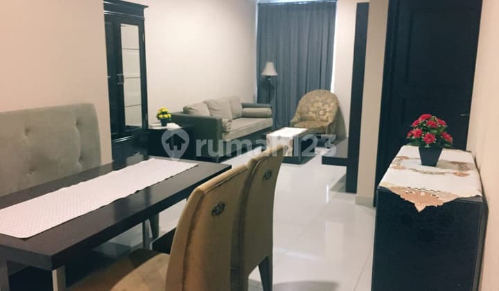 Belleza Tower Albergo Apartment, 21st floor, facing Senayan