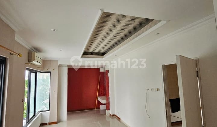 Dijual Rumah Bagus 2 Lantai di Thamrin Residence Siap Huni