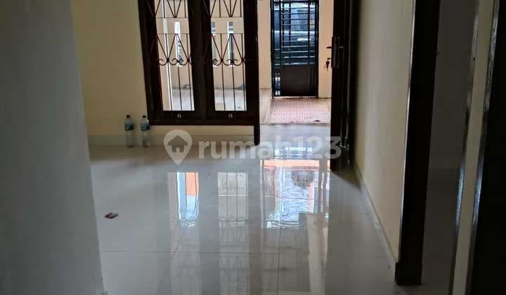 Dijual Rumah 1 Lantai di Taman Royal 3 Cluster Edelweis Tangerang.