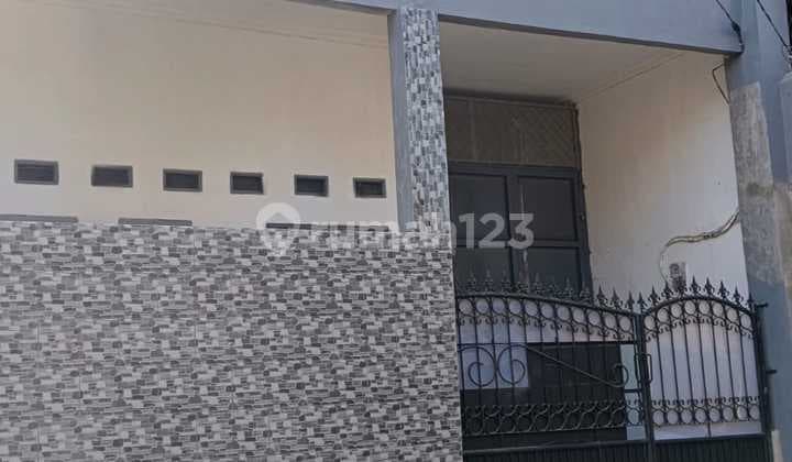 Dijual Rumah2 lantai di Perumahan Jatimulya lokasi strategis