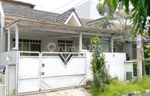 Nice house in Regency Melati Mas ready to occupy.
