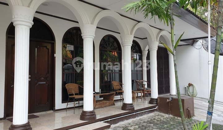 Rumah di Bendungan Hilir Kokoh ~ Area Seperti Cluster