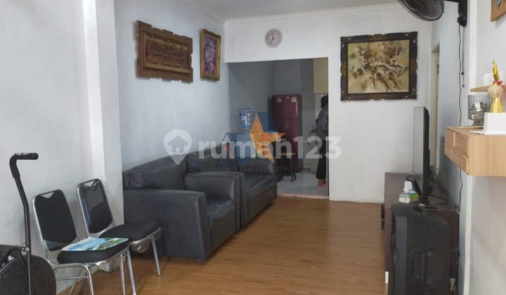 Dijual Rumah Cantik 2 Lantai Siap Huni di Cluster Graha Raya
