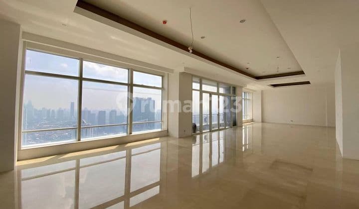 For Sale Apartment Airlangga Jakarta 4+1 Bedroom