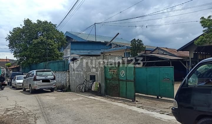 Gudang Strategis Dekat Tol di Babakan Ciparay