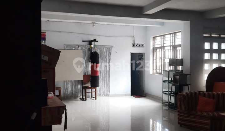 Ruko Strategis Pinggir Jalan Raya - Cocok untuk Usaha! di Sukabumi