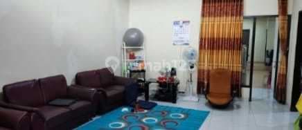 Rumah dengan Lingkungan Aman dan Nyaman di Manglid