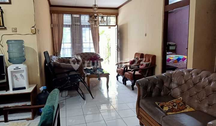 Rumah Asri dan Nyaman di Margahayu Permai