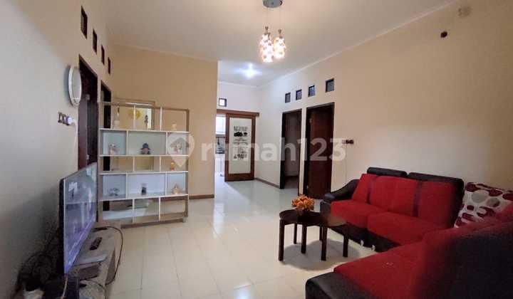 Rumah Bagus dan Rapi Siap Ditempati di Taman Kopo Katapang