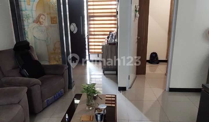 Rumah 2 Lantai Premium di Taman Kopo Indah 5