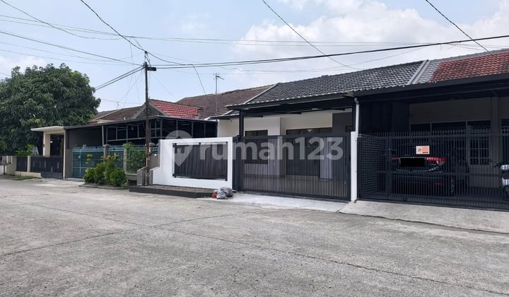 Rumah Siap Ditempati Nyaman Dihuni di Taman Kopo Indah 2