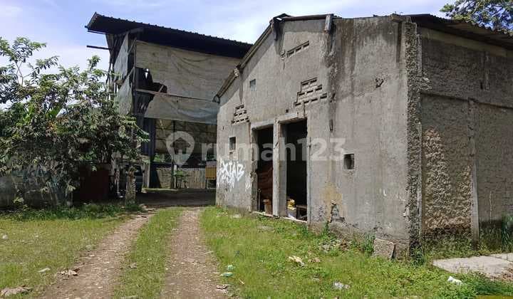 Gudang Dekat ke Pintu Tol Margaasih di Pameuntasan