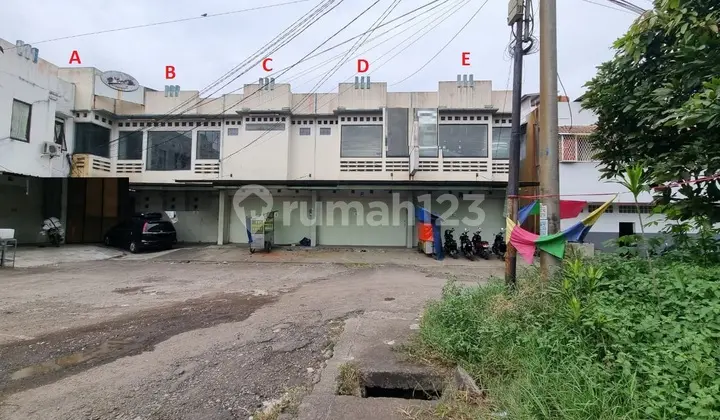 Ruko Berada di Kawasan Bisnis di Taman Kopo Indah 2 (Ada 4 Unit)