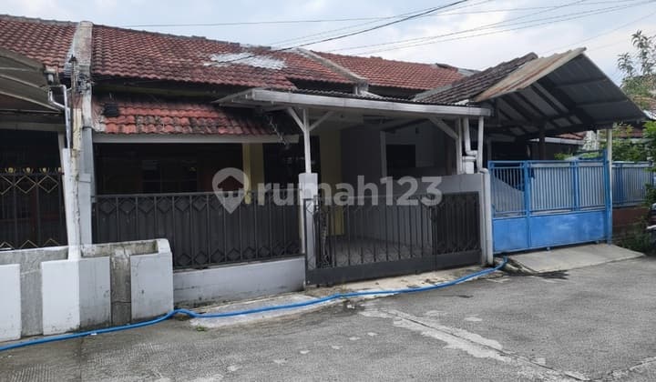 Rumah Terawat Siap Huni di Taman Kopo Indah 2 bisa Disewakan