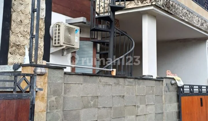 For Sale: 1st Floor House & Roof Terrace in Batubulan, Gianyar