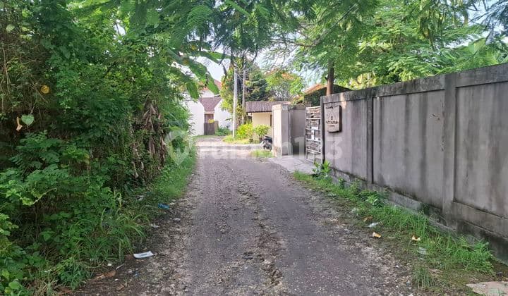 Tanah Kecil Lingkungan Villa Canggu