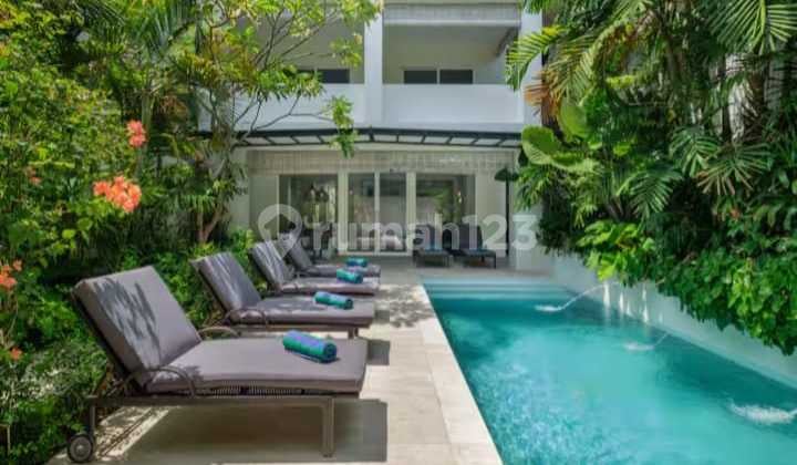 Invest in a Villa in Bali: Earn 10% Passive Income Per Year!