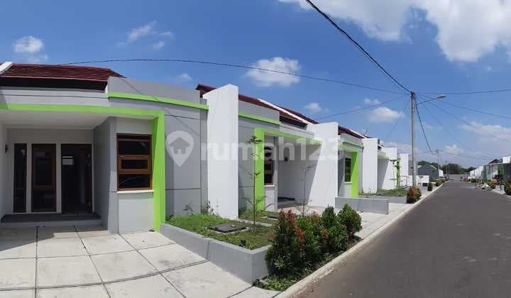 Dijual Rumah Siap Huni di Bawah 1 M Dekat Summarecon Bandung