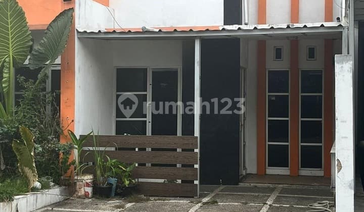 Rumah Minimalis Modern 2 Lantai Siap Huni di Sariwangi