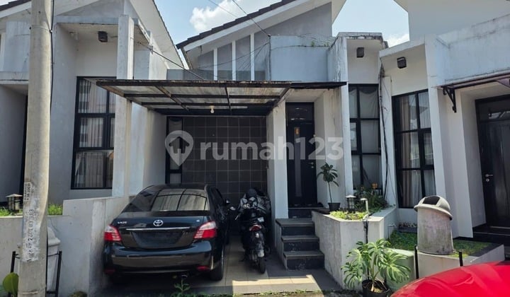 Rumah Minimalis 2 Lantai Semi Furnished di Sariwangi - Lokasi Strategis & Nyaman