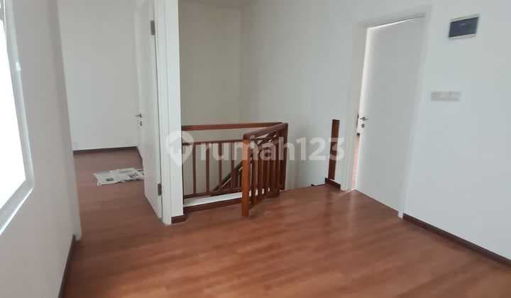 Rumah Minimalis di Komplek Cipedes Bandung