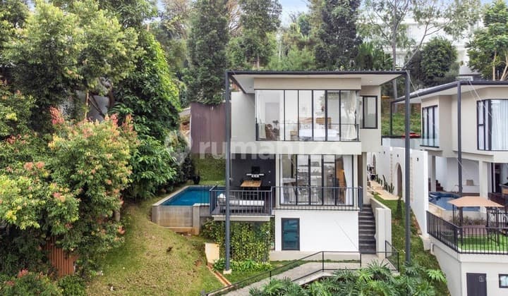 Villa Eksklusif Siap Huni di Bukit Pakar Timur Bandung. Investasi Dengan Income Langsung
