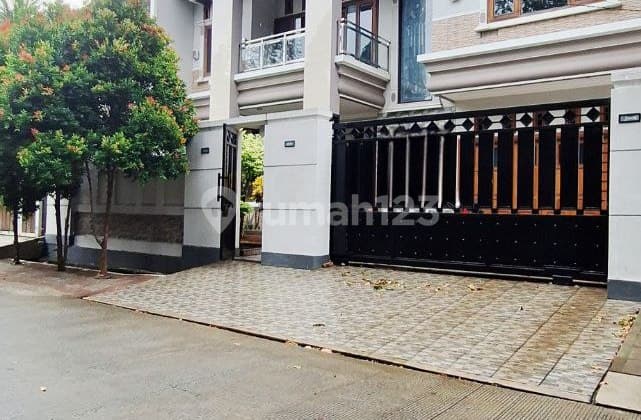 SHM, di Pondok Kelapa,Jakarta