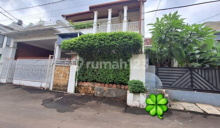 Rumah Bagus SHM di Stasiun LRT Cikunir 1, Jl. Caman, Jatibening, Pondokgede, Kota Bekasi, Jawa Barat, Indonesia, 17412, Jatiwaringin