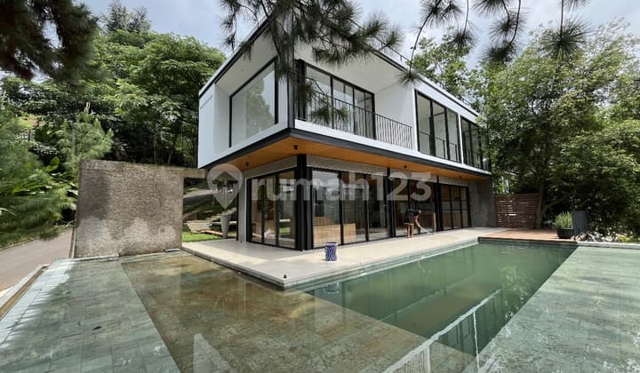 Rumah Baru Dago Village Dengan Kolam Renang View Kota Bandung