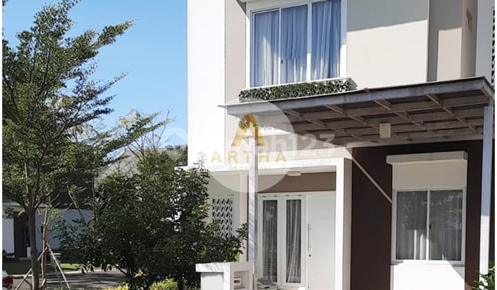 Ready-to-Occupy Hook House in Summarecon Bandung's Favorite Cluster