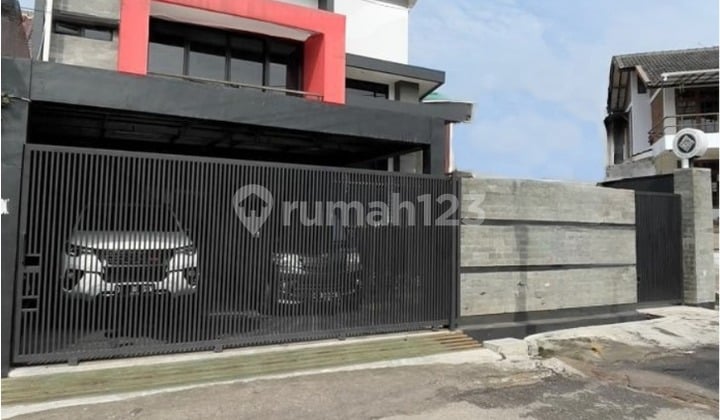 Rumah Bagus Hoek Sayap Setraduta Pasteur Bandung