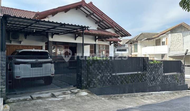 Rumah Hook Furnished Setraduta Pasteur Bandung Adafasilitas