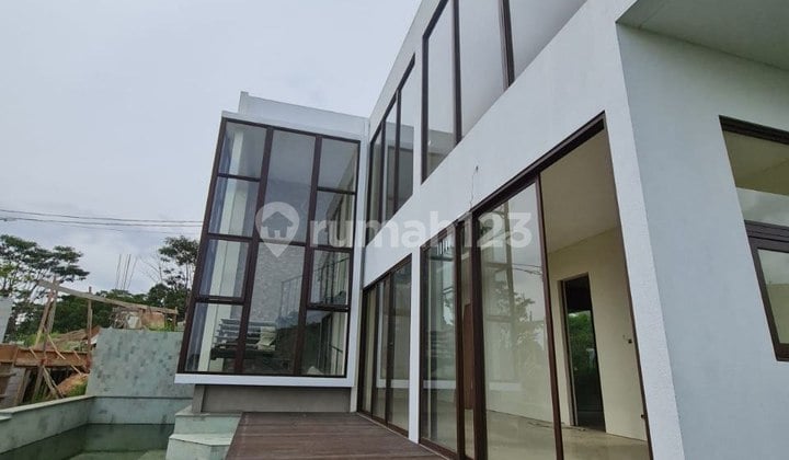 Rumah Villa Kolam Renang view Gunung dan City Dago Bandung