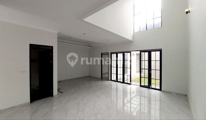 Rumah Modern Baru 2 Lantai Di Kawasan Batununggal Bandung