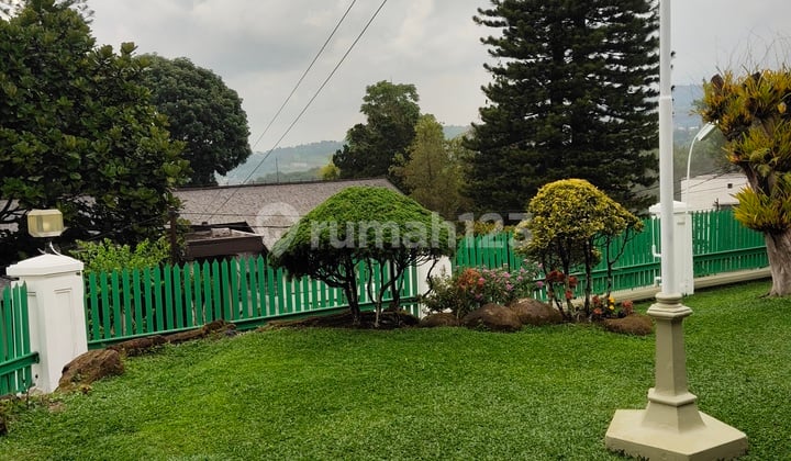 Rumah Lux 2 Lantai Di Dago Bukit Pakar Bandung Utara