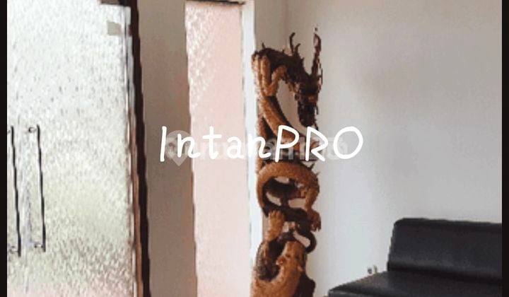 Rumah 2 Lantai Asri Hook Dikawasan Elite Pusat Kota Antapani Bandung