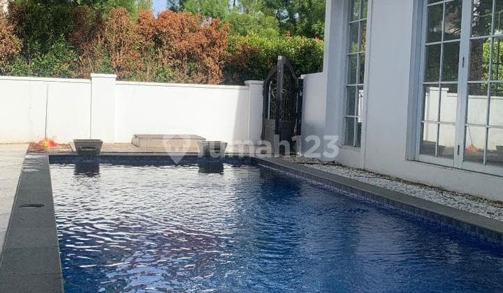 Rumah Amerika Minimalis Kolam Renang Kbp Bandung