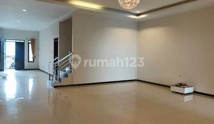 Dijual Rumah Mekarwangi