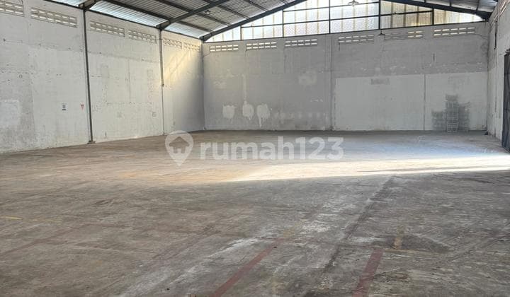 Disewakan Gudang Soekarno Hatta Akses Kontainer 40ft