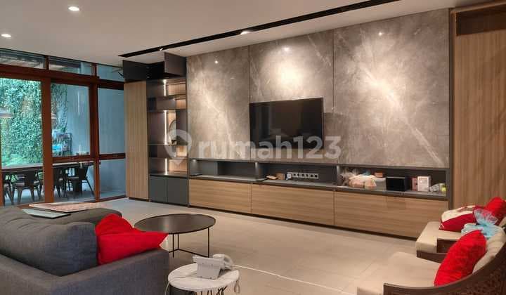 Dijual Rumah Setraduta Full Furnished Sangat Terawat