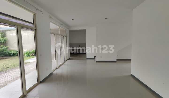 Rumah Besar Keren Banget Di Kbp